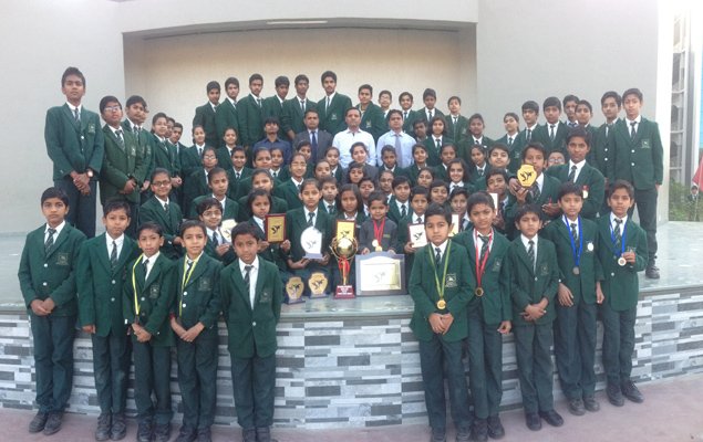 विद्यार्थियों ने 5वीं जिला कराटे प्रतियोगिता में दिखाया दमखम