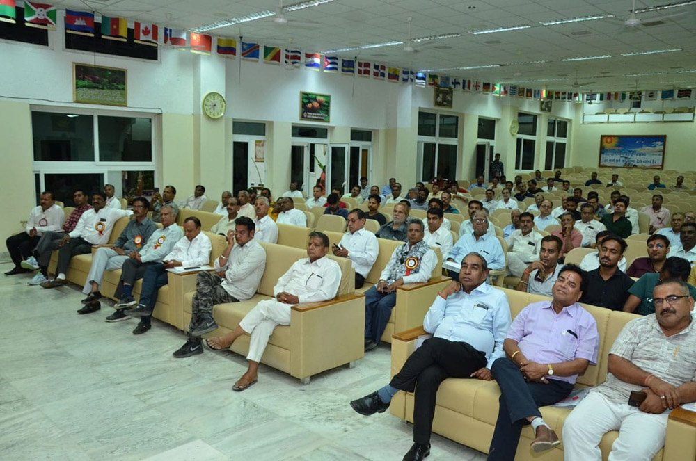 आबूरोड में संयुक्त व्यापारिक सम्मेलन में सभी व्यापारिक संगठनो ने लिया भाग