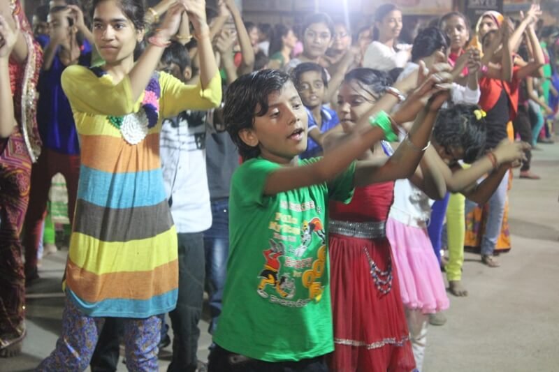 Explored a new style of Garba exclusively at Ajad Maidan & RIICO, Abu Road [watch video]
