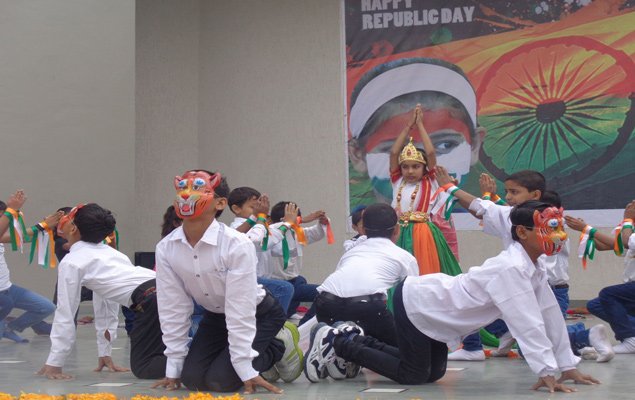 हर भारत वासी एक सिपाही, नशा सबसे बड़ा अभिशाप: माउंट आबू गणतंत्र दिवस