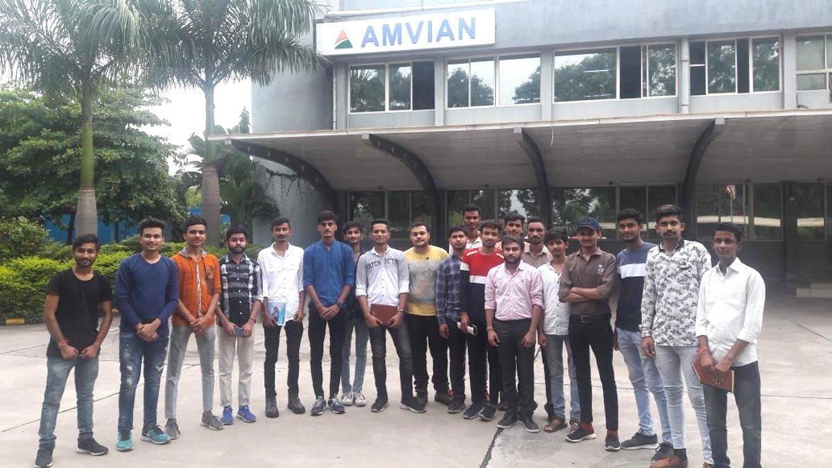 सी.आई.टी कॉलेज के 20 छात्रो का अमिवान ऑटोमोबाइल कंपनी में पल्समेंट