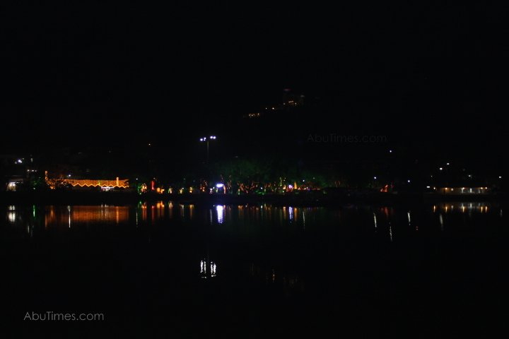 Nakki Lake Mount Abu is enlightening in colorful lights