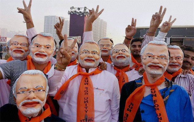 People found wearing Modi masks at Delhi RUN FOR UNITY