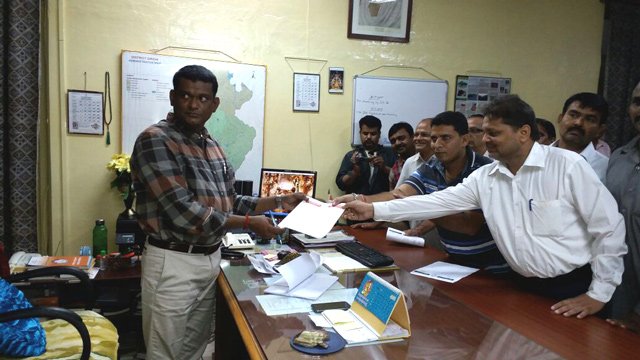 टोल टैक्स वसूलने वालो की बढ़ी परेशानिया: सिरोही, शिवगंज मार्ग