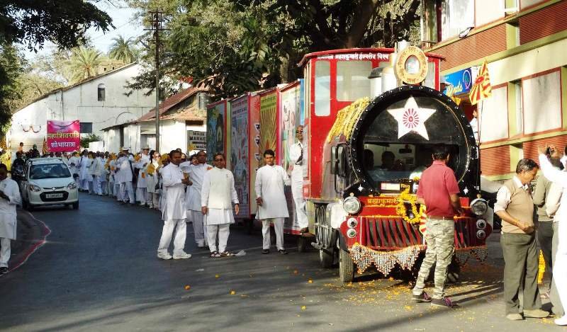 शिवदर्शन टे्रन पहुंची माउंट आबू, निकाली विशाल ऐतिहासिक शोभायात्रा