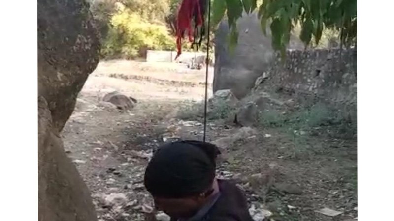 इस बार सनसेट के निकट युवक ने फ़ासी खाकर की आत्महत्या