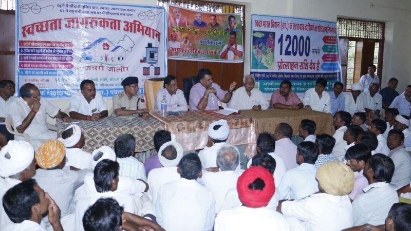 प्राथमिकता पर हो जनता की समस्याओं का निस्तारण - सांसद देवजी पटेल